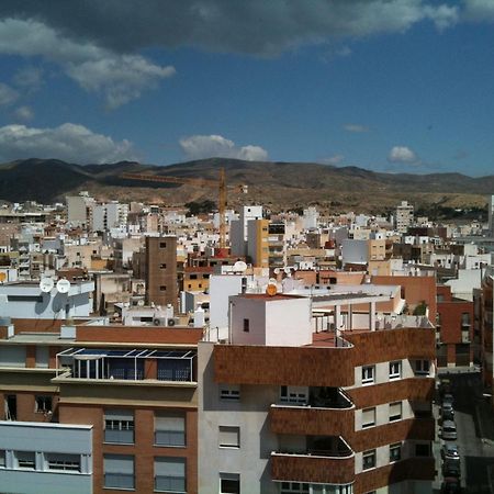 Calle Juan Lirola Almería Exteriör bild